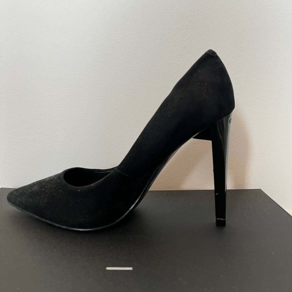 Guess black suede Stilettos
